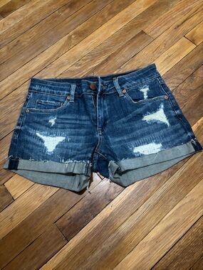 Blank NYC women’s  Blue Denim Jean shorts